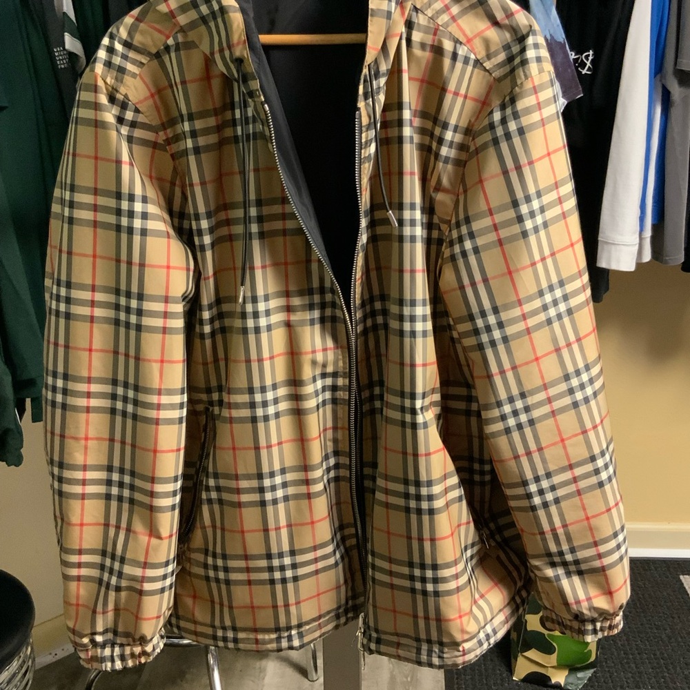 Burberry Reversible Windbreaker Plaid/Black